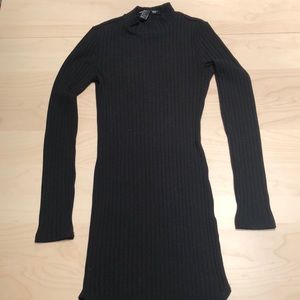 Black long sleeve dress